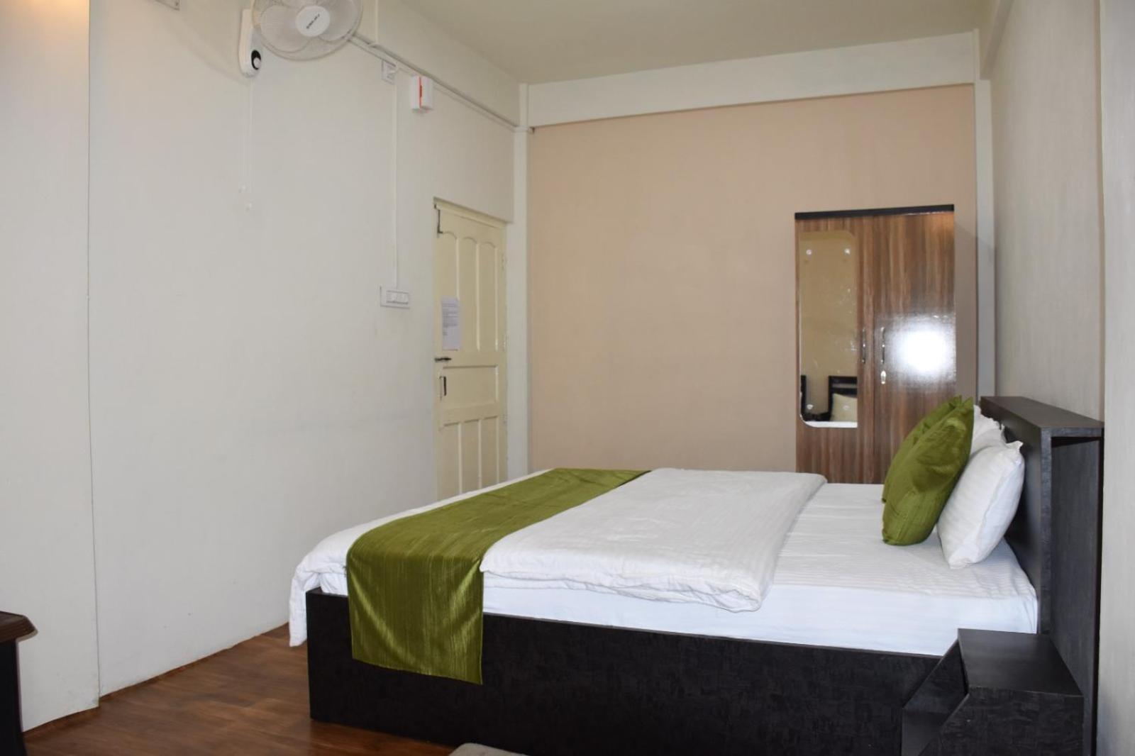 Rolyda Guest House Шиллонг Екстер'єр фото